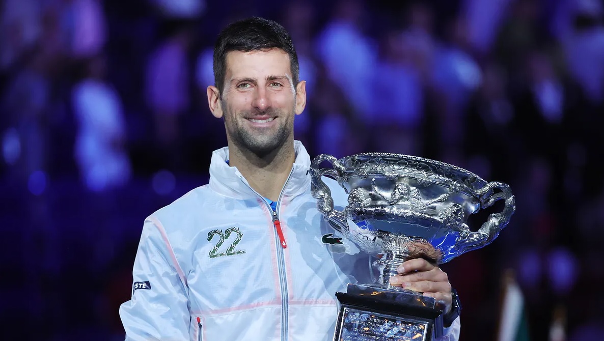 Novak Djokovic takes his 10th AO title and becomes the world's #1 again