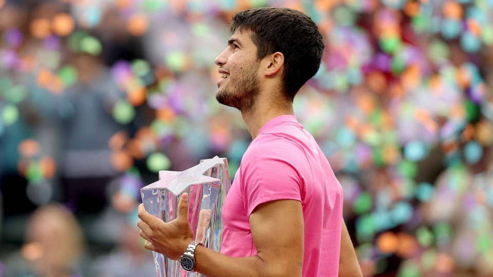 Carlos Alcaraz wins Indian Wells title to regain the world's number one spot