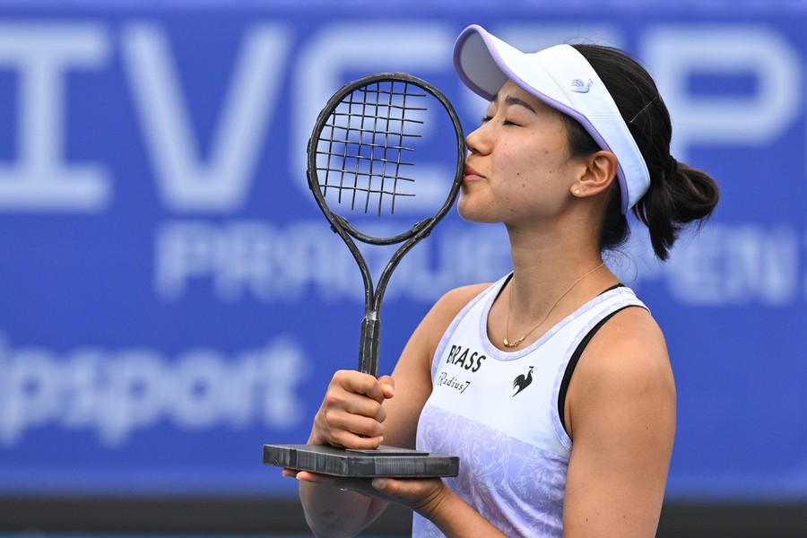 Nao Hibino wins the WTA 250 Livesport Prague Open as a lucky loser