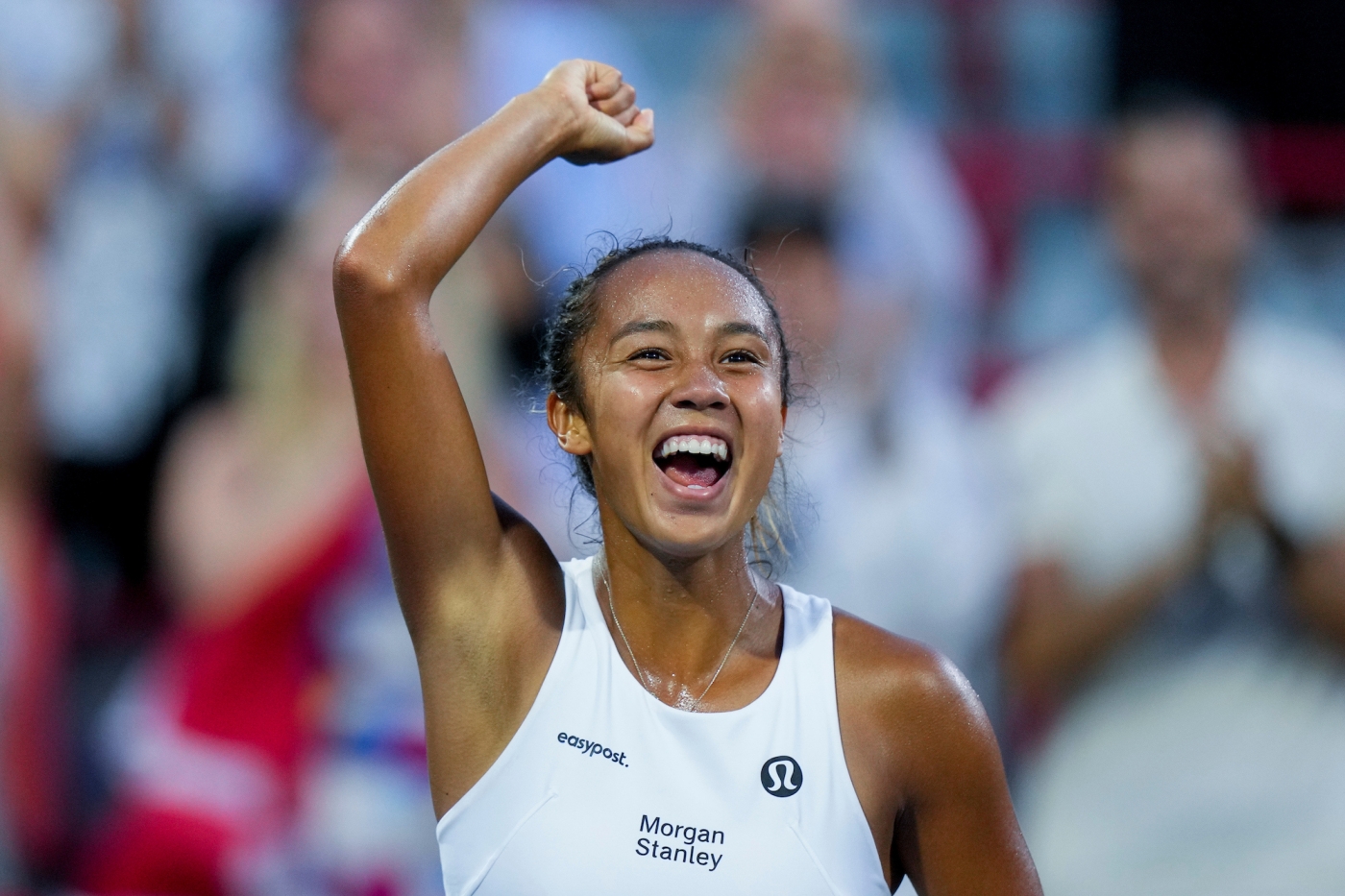 Fernandez lives up the crowd - WTA 1000 Montreal day 3 recap