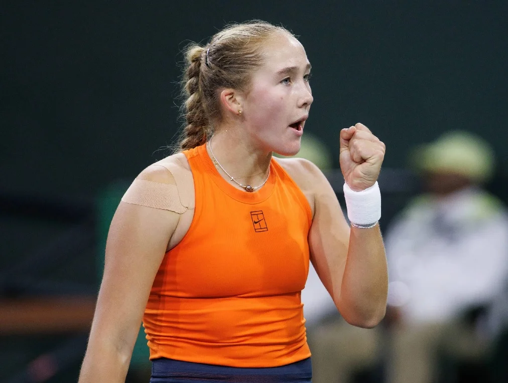 Andreeva stuns the world’s top two to clinch Indian Wells WTA 1000 title