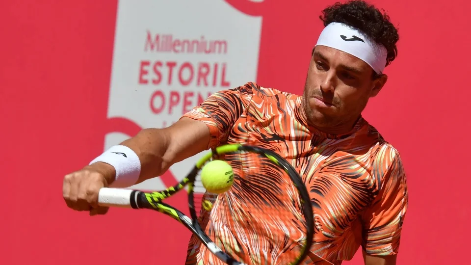 Cecchinato surprises again, rain does not stop in Houston - ATP Friday's Recap