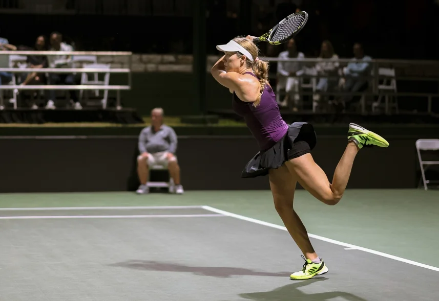 Collins fights back, two top seeds out - ATX Open Day 2