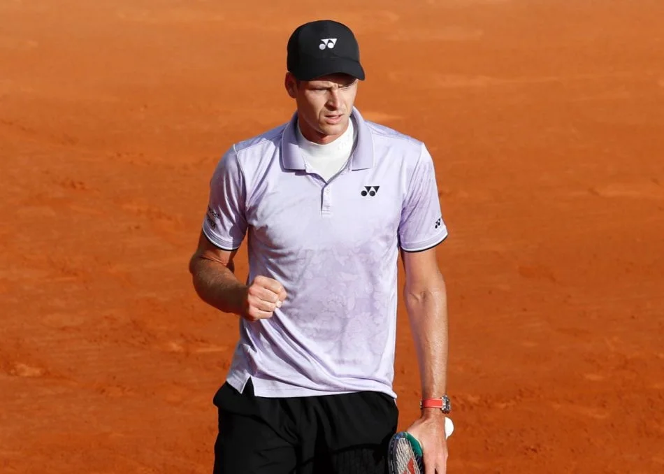 Hurkacz survives marathons, Djokovic comes back in Monte Carlo