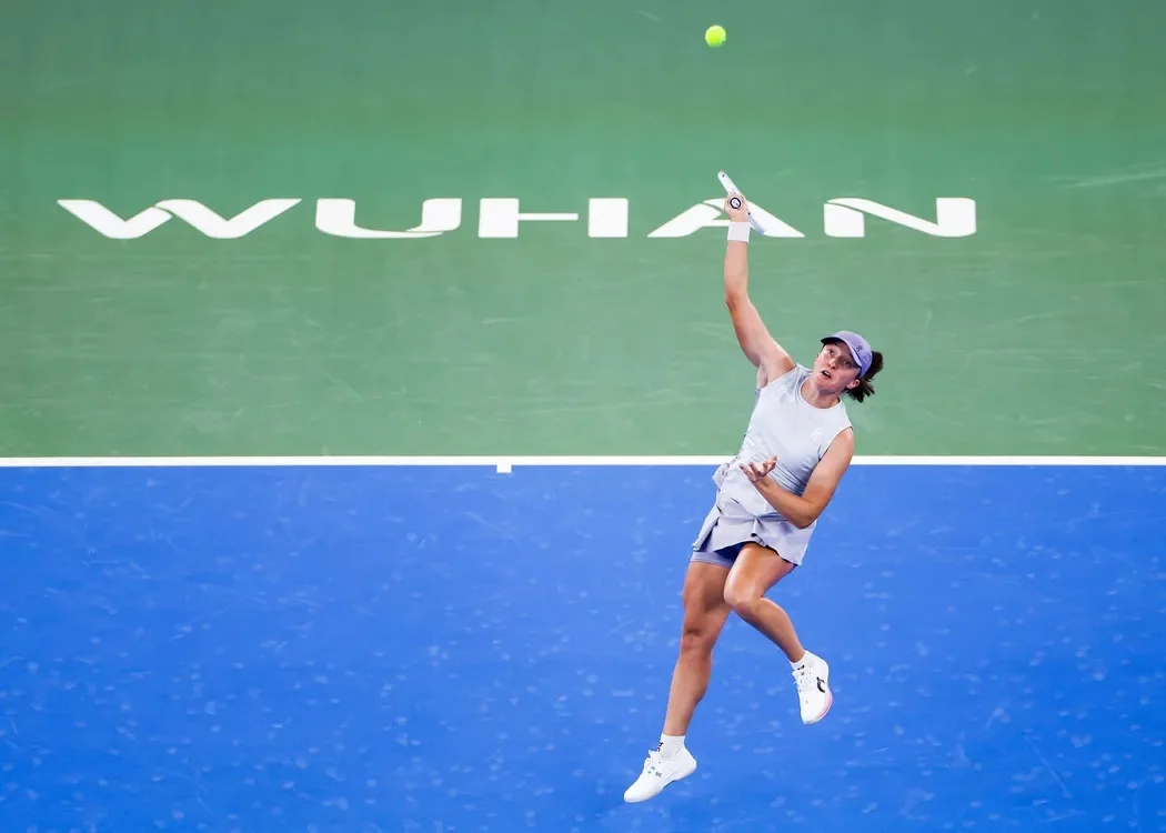 WTA Wuhan: Andreeva Falls, Swiatek Wins, Wednesday Preview
