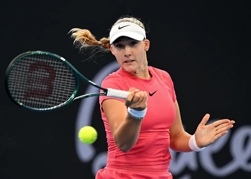 Andreeva faces Bouzkova, Fernandez battles Shnaider - Tuesday Adelaide and Hobart preview