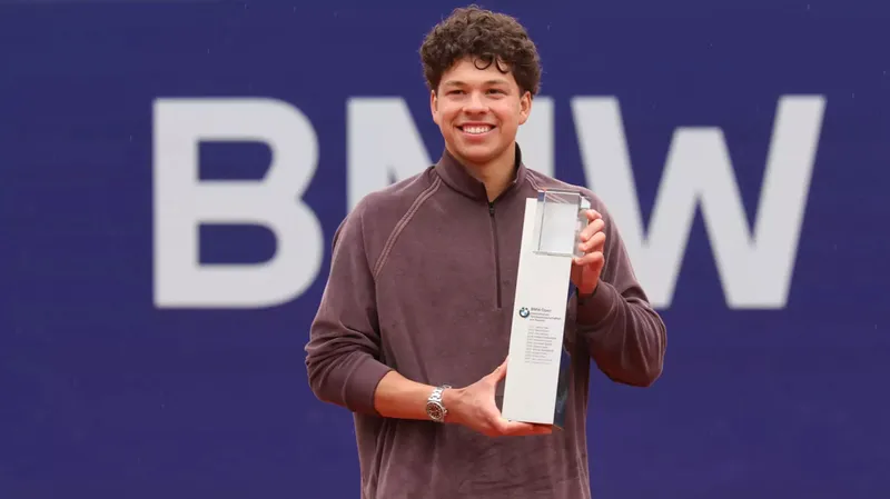 Shelton defeats Cobolli to capture ATP 500 Munich title in straight sets