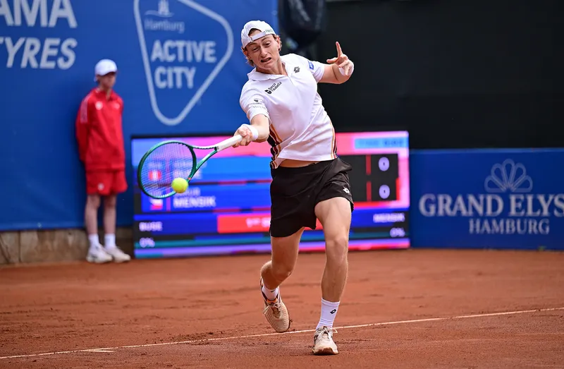 Buse makes into career's first ATP final, Paul recovers to defeat De Minaur in Hamburg