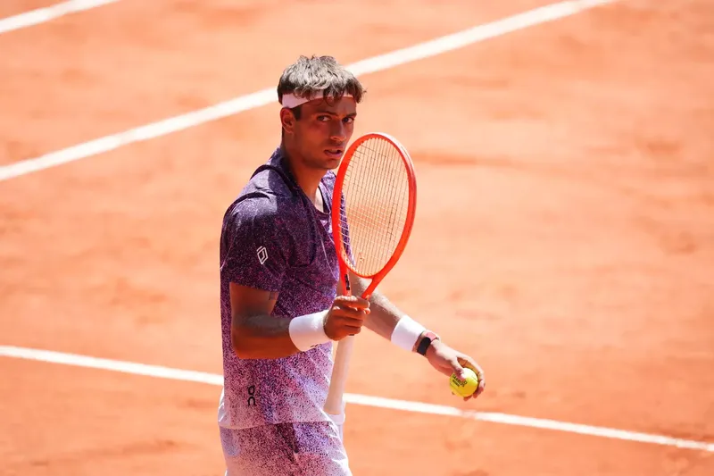 What the numbers say about Cobolli's shot at Zverev in the Roland Garros final
